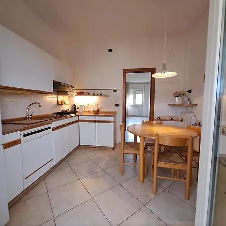 2 Giugno House Apartament
